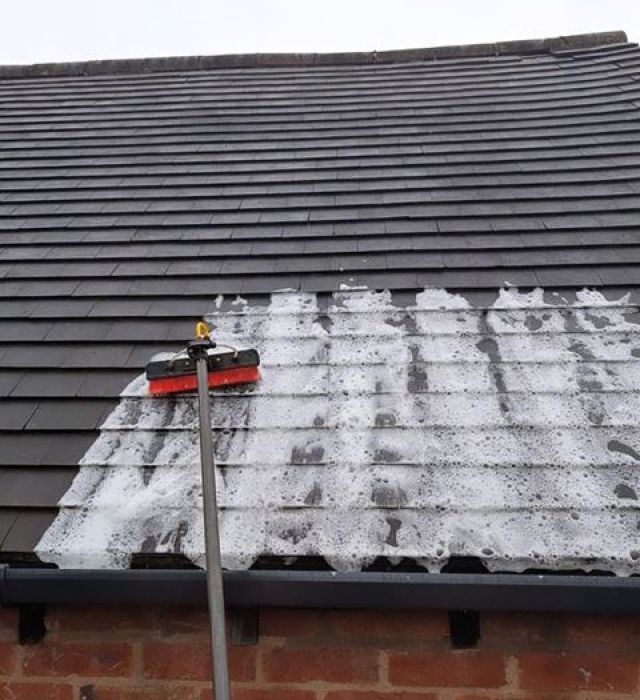 roof-cleaning-12-kireth-ai