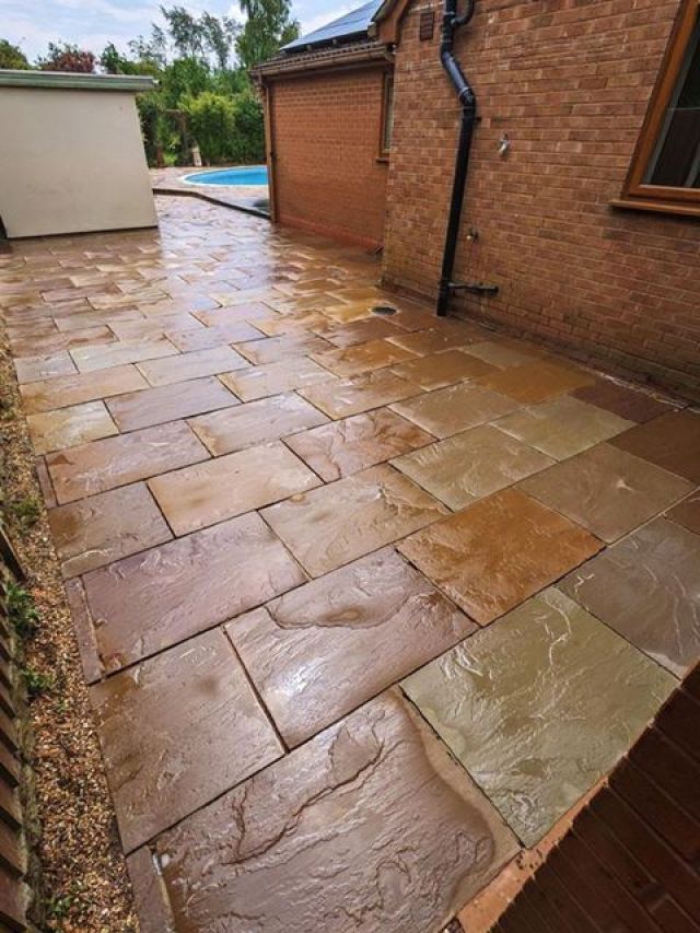 patio-cleaning-2-kireth-ai