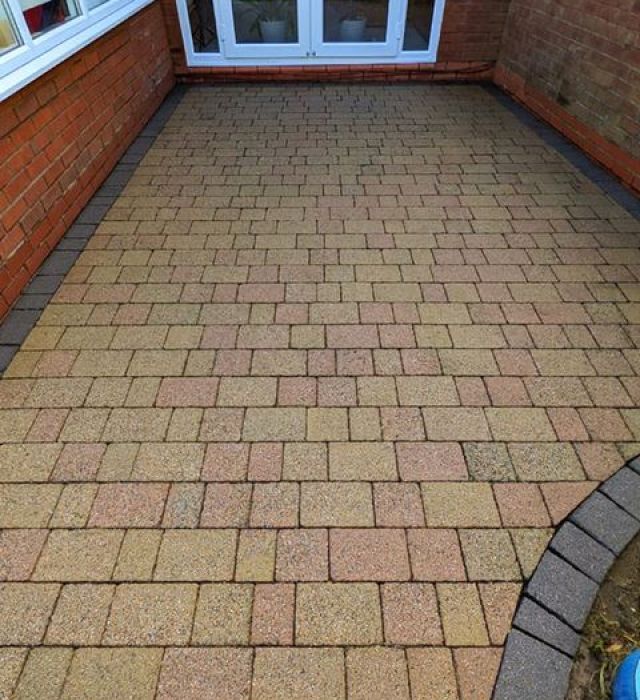 driveway-cleaning-3-kireth-ai
