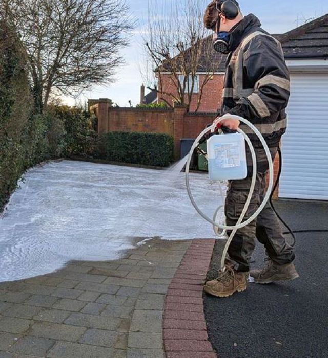 driveway-cleaning-8-kireth-ai