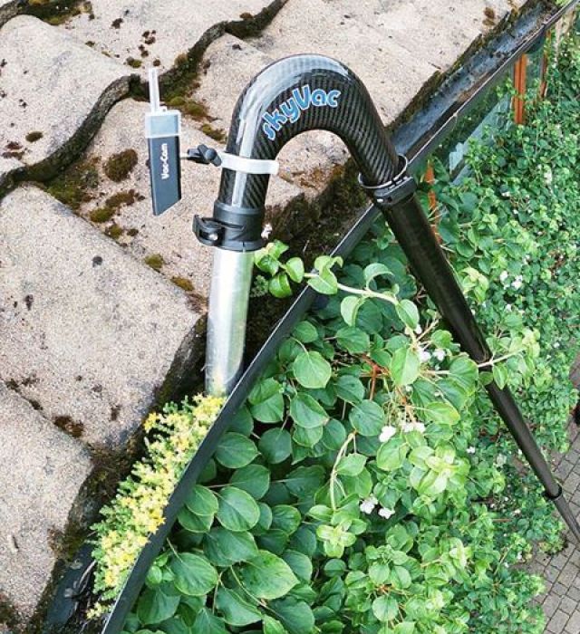gutter-cleaning-10-kireth-ai